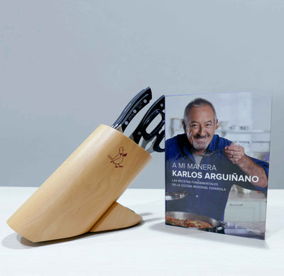 Pack: Taco de cuchillos personalizados + Libro de recetas A Mi Manera (Firmado)
