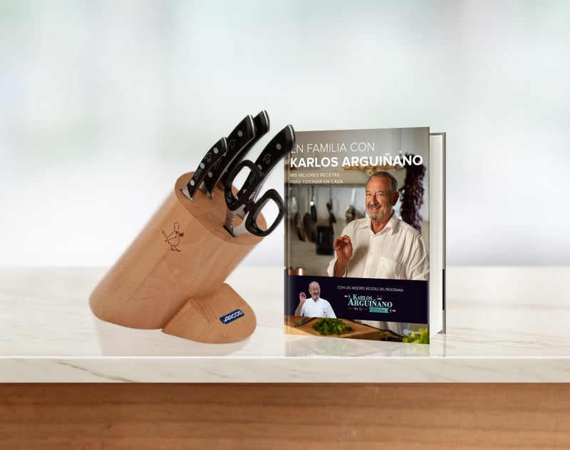 Pack: Taco de cuchillos personalizados + Libro de recetas En Familia